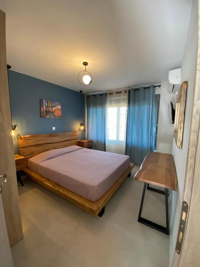 Mirovigli Family Rooms Lepedha